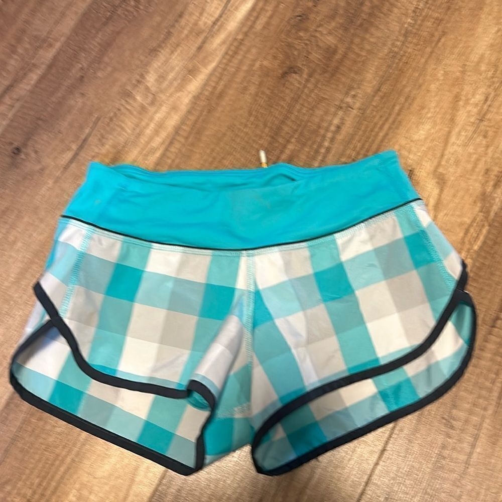 Women’s Lululemon Aqua athletic short